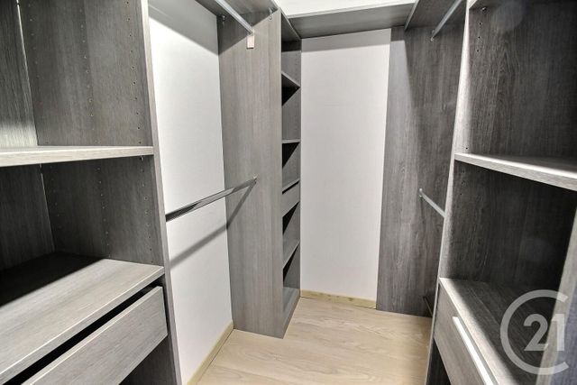 Afficher la photo en grand Appartement F2 à vendre - 2 pièces - 62.62 m2 - NICE - 06 - PROVENCE-ALPES-COTE-D-AZUR - Century 21 Optimmo