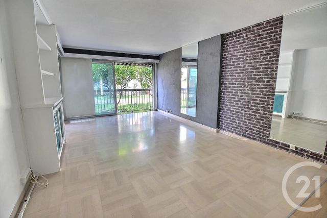 Afficher la photo en grand Appartement F2 à vendre - 2 pièces - 62.62 m2 - NICE - 06 - PROVENCE-ALPES-COTE-D-AZUR - Century 21 Optimmo