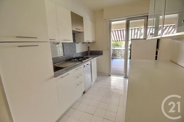 Afficher la photo en grand Appartement F2 à vendre - 2 pièces - 62.62 m2 - NICE - 06 - PROVENCE-ALPES-COTE-D-AZUR - Century 21 Optimmo