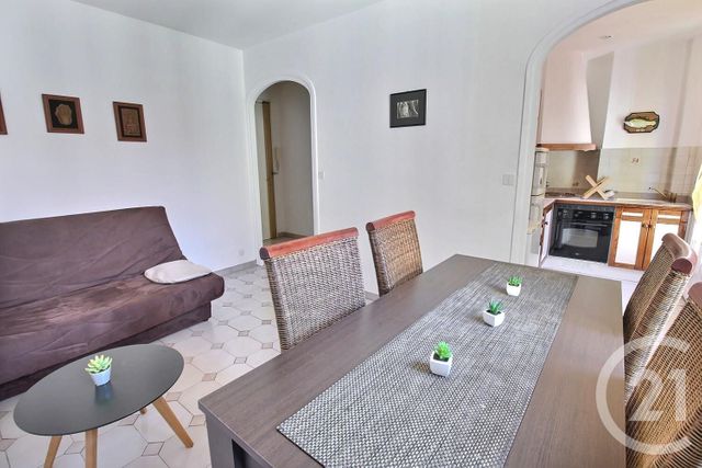Afficher la photo en grand Appartement F2 à vendre - 2 pièces - 40.03 m2 - NICE - 06 - PROVENCE-ALPES-COTE-D-AZUR - Century 21 Optimmo