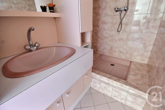 Afficher la photo en grand Appartement F2 à vendre - 2 pièces - 40.03 m2 - NICE - 06 - PROVENCE-ALPES-COTE-D-AZUR - Century 21 Optimmo