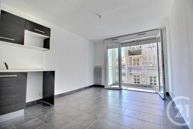 Afficher la photo en grand Appartement F1 à vendre - 1 pièce - 20.2 m2 - NICE - 06 - PROVENCE-ALPES-COTE-D-AZUR - Century 21 Optimmo
