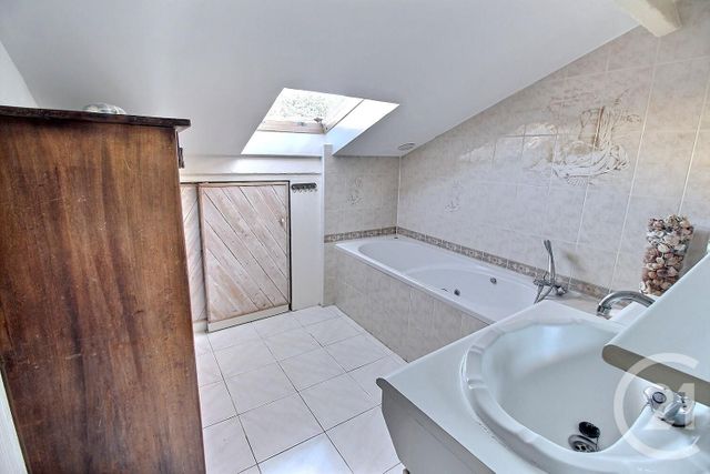 Afficher la photo en grand Appartement F3 à vendre - 3 pièces - 53.0 m2 - NICE - 06 - PROVENCE-ALPES-COTE-D-AZUR - Century 21 Optimmo