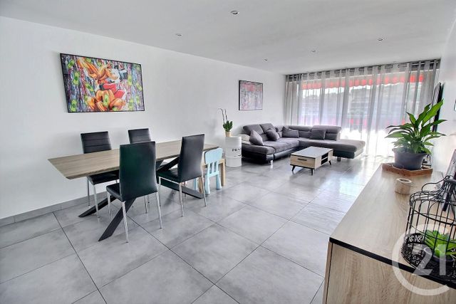 Afficher la photo en grand Appartement F3 à vendre - 3 pièces - 77.0 m2 - NICE - 06 - PROVENCE-ALPES-COTE-D-AZUR - Century 21 Optimmo
