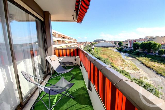 Afficher la photo en grand Appartement F3 à vendre - 3 pièces - 77.0 m2 - NICE - 06 - PROVENCE-ALPES-COTE-D-AZUR - Century 21 Optimmo