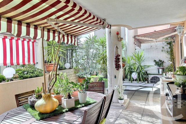 Appartement F4 à vendre - 4 pièces - 81.0 m2 - NICE - 06 - PROVENCE-ALPES-COTE-D-AZUR - Century 21 Optimmo Appartement F4 à vendre - 4 pièces - 81.0 m2 - NICE - 06 - PROVENCE-ALPES-COTE-D-AZUR - Century 21 Optimmo