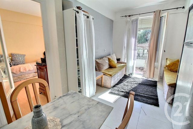 Afficher la photo en grand Appartement F2 à vendre - 2 pièces - 36.0 m2 - NICE - 06 - PROVENCE-ALPES-COTE-D-AZUR - Century 21 Optimmo