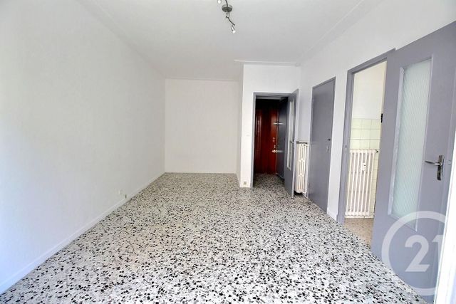 Afficher la photo en grand Appartement F1 à vendre - 1 pièce - 28.54 m2 - NICE - 06 - PROVENCE-ALPES-COTE-D-AZUR - Century 21 Optimmo