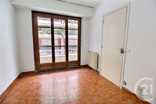 Appartement F2 à vendre - 2 pièces - 53.0 m2 - NICE - 06 - PROVENCE-ALPES-COTE-D-AZUR - Century 21 Optimmo Appartement F2 à vendre - 2 pièces - 53.0 m2 - NICE - 06 - PROVENCE-ALPES-COTE-D-AZUR - Century 21 Optimmo