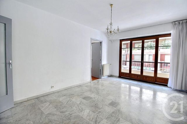 Appartement F2 à vendre - 2 pièces - 53.0 m2 - NICE - 06 - PROVENCE-ALPES-COTE-D-AZUR - Century 21 Optimmo Appartement F2 à vendre - 2 pièces - 53.0 m2 - NICE - 06 - PROVENCE-ALPES-COTE-D-AZUR - Century 21 Optimmo