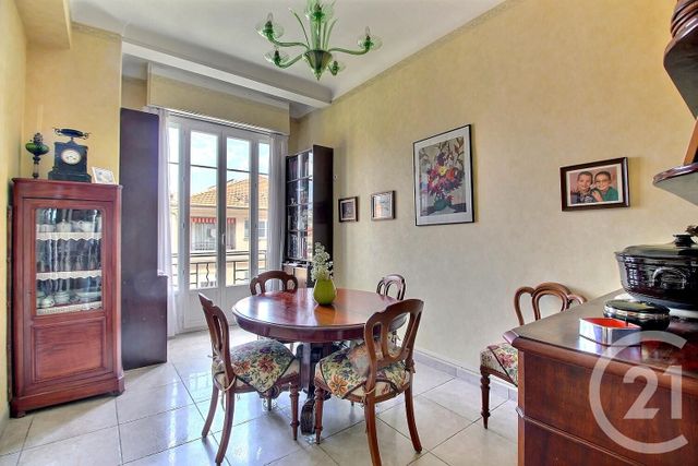 Afficher la photo en grand Appartement F3 à vendre - 3 pièces - 60.69 m2 - NICE - 06 - PROVENCE-ALPES-COTE-D-AZUR - Century 21 Optimmo