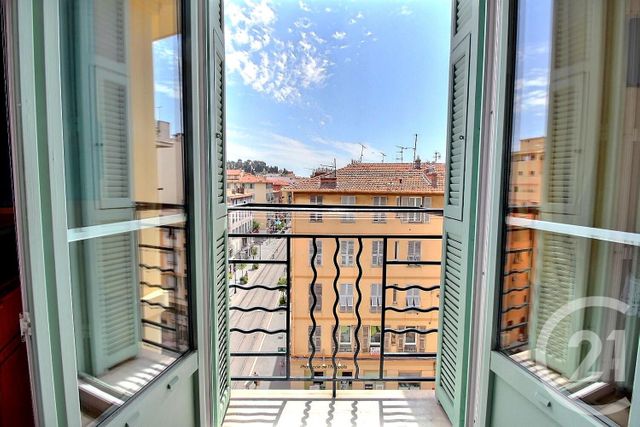 Afficher la photo en grand Appartement F3 à vendre - 3 pièces - 60.69 m2 - NICE - 06 - PROVENCE-ALPES-COTE-D-AZUR - Century 21 Optimmo