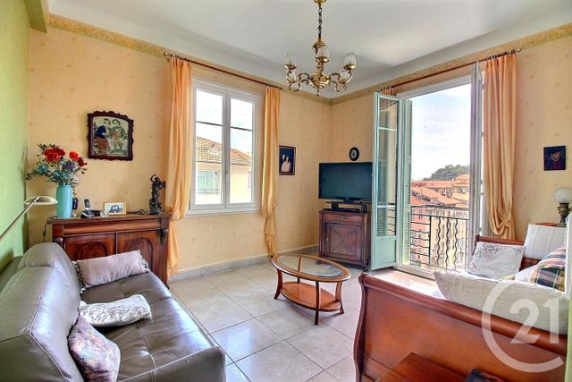Afficher la photo en grand Appartement F3 à vendre - 3 pièces - 60.69 m2 - NICE - 06 - PROVENCE-ALPES-COTE-D-AZUR - Century 21 Optimmo
