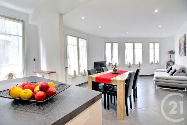 Afficher la photo en grand Appartement F4 à vendre - 4 pièces - 71.14 m2 - NICE - 06 - PROVENCE-ALPES-COTE-D-AZUR - Century 21 Optimmo
