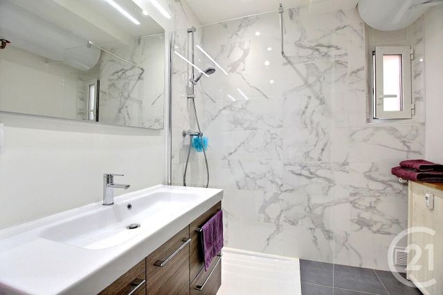 Afficher la photo en grand Appartement F4 à vendre - 4 pièces - 71.14 m2 - NICE - 06 - PROVENCE-ALPES-COTE-D-AZUR - Century 21 Optimmo