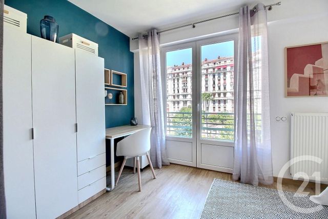 Afficher la photo en grand Appartement F3 à vendre - 3 pièces - 55.0 m2 - NICE - 06 - PROVENCE-ALPES-COTE-D-AZUR - Century 21 Optimmo