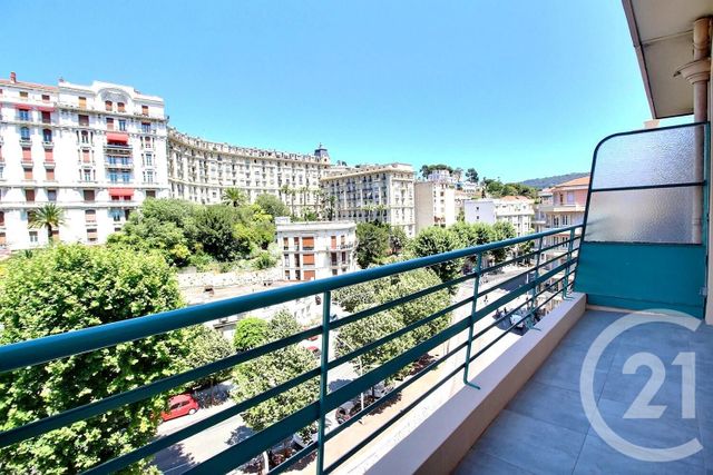 Afficher la photo en grand Appartement F3 à vendre - 3 pièces - 55.0 m2 - NICE - 06 - PROVENCE-ALPES-COTE-D-AZUR - Century 21 Optimmo