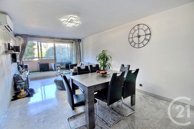 Afficher la photo en grand Appartement F3 à vendre - 3 pièces - 69.0 m2 - NICE - 06 - PROVENCE-ALPES-COTE-D-AZUR - Century 21 Optimmo