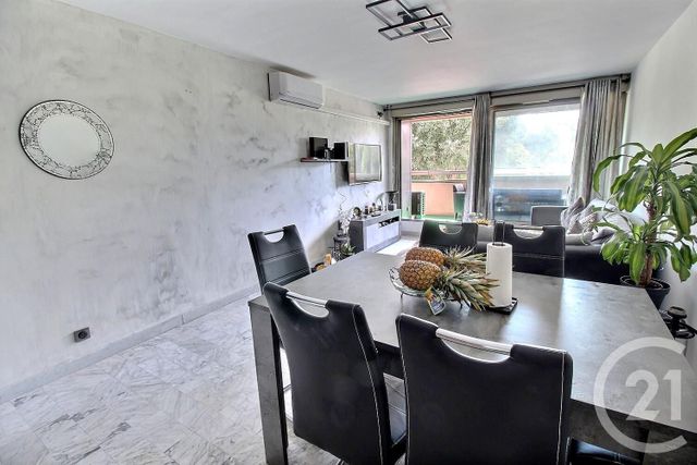 Afficher la photo en grand Appartement F3 à vendre - 3 pièces - 69.0 m2 - NICE - 06 - PROVENCE-ALPES-COTE-D-AZUR - Century 21 Optimmo