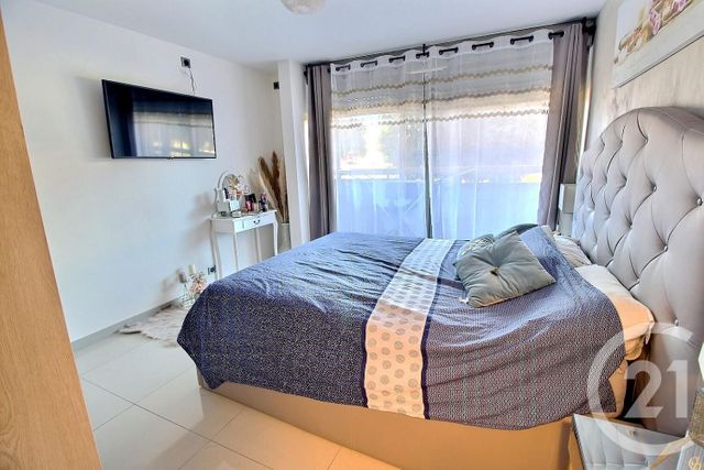Afficher la photo en grand Appartement F3 à vendre - 3 pièces - 69.0 m2 - NICE - 06 - PROVENCE-ALPES-COTE-D-AZUR - Century 21 Optimmo