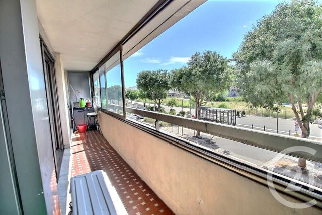Afficher la photo en grand Appartement F3 à vendre - 3 pièces - 69.0 m2 - NICE - 06 - PROVENCE-ALPES-COTE-D-AZUR - Century 21 Optimmo