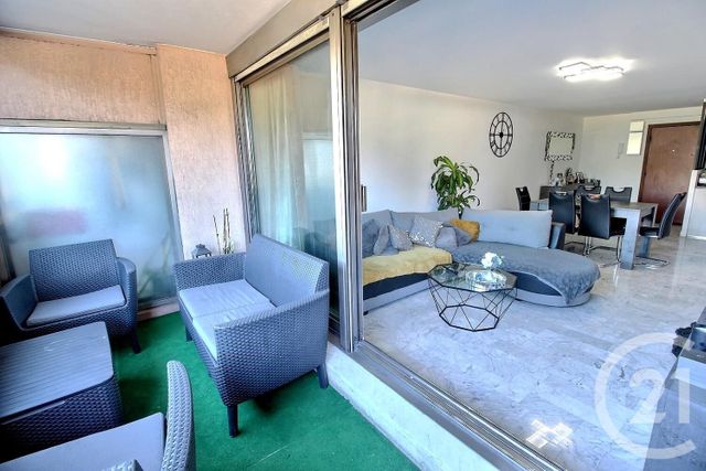 Afficher la photo en grand Appartement F3 à vendre - 3 pièces - 69.0 m2 - NICE - 06 - PROVENCE-ALPES-COTE-D-AZUR - Century 21 Optimmo
