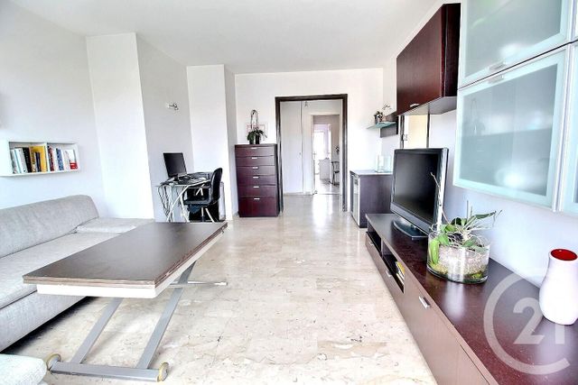 Afficher la photo en grand Appartement F3 à vendre - 3 pièces - 69.0 m2 - NICE - 06 - PROVENCE-ALPES-COTE-D-AZUR - Century 21 Optimmo