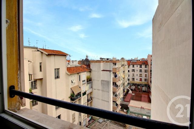 Afficher la photo en grand Appartement F4 à vendre - 4 pièces - 87.0 m2 - NICE - 06 - PROVENCE-ALPES-COTE-D-AZUR - Century 21 Optimmo