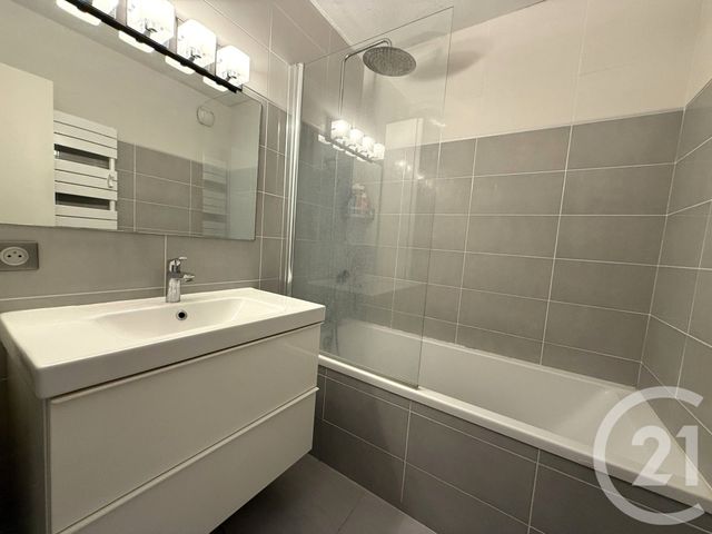 Afficher la photo en grand Appartement F4 à vendre - 4 pièces - 81.9 m2 - NICE - 06 - PROVENCE-ALPES-COTE-D-AZUR - Century 21 Optimmo