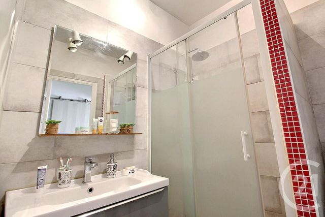 Afficher la photo en grand Appartement F2 à vendre - 2 pièces - 46.0 m2 - NICE - 06 - PROVENCE-ALPES-COTE-D-AZUR - Century 21 Optimmo