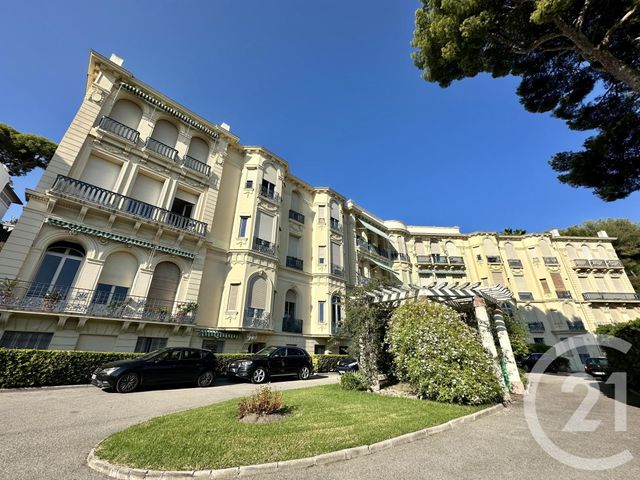 Afficher la photo en grand Appartement F3 à vendre - 3 pièces - 56.02 m2 - NICE - 06 - PROVENCE-ALPES-COTE-D-AZUR - Century 21 Optimmo