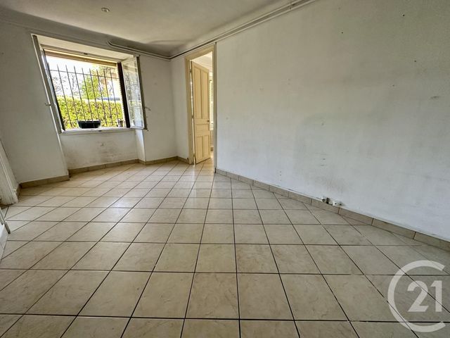 Afficher la photo en grand Appartement F3 à vendre - 3 pièces - 56.02 m2 - NICE - 06 - PROVENCE-ALPES-COTE-D-AZUR - Century 21 Optimmo