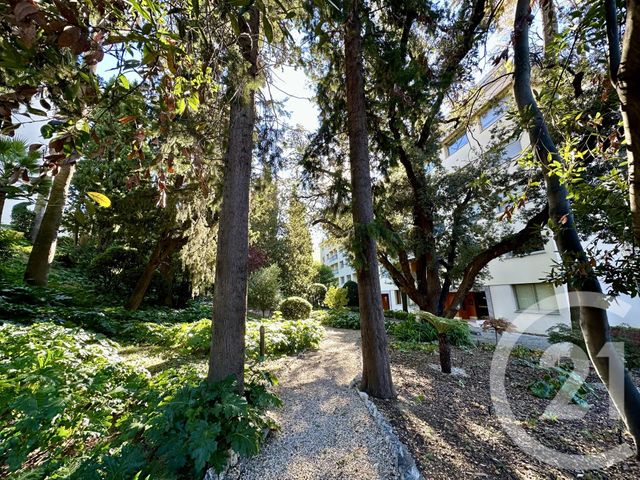 Afficher la photo en grand Appartement F3 à vendre - 3 pièces - 82.73 m2 - NICE - 06 - PROVENCE-ALPES-COTE-D-AZUR - Century 21 Optimmo