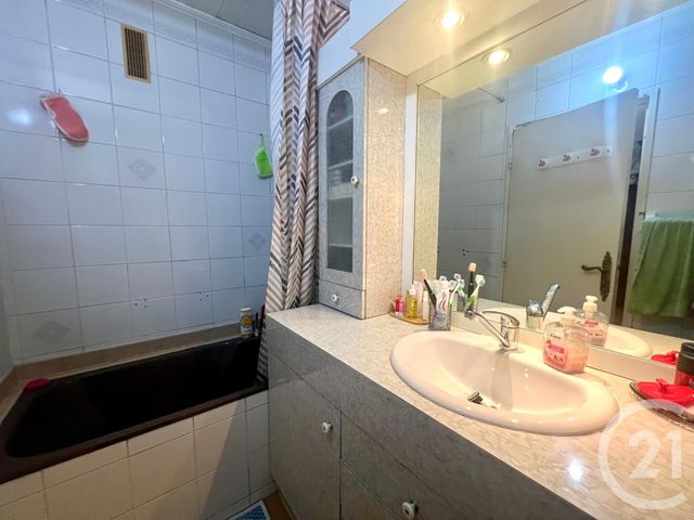 Afficher la photo en grand Appartement F4 à vendre - 4 pièces - 80.0 m2 - NICE - 06 - PROVENCE-ALPES-COTE-D-AZUR - Century 21 Optimmo