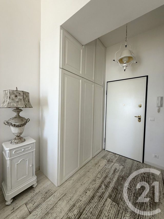 Afficher la photo en grand Appartement F1 à vendre - 1 pièce - 34.56 m2 - MENTON - 06 - PROVENCE-ALPES-COTE-D-AZUR - Century 21 Optimmo