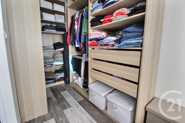 Afficher la photo en grand Appartement F5 à vendre - 5 pièces - 101.84 m2 - ST ANDRE DE LA ROCHE - 06 - PROVENCE-ALPES-COTE-D-AZUR - Century 21 Optimmo