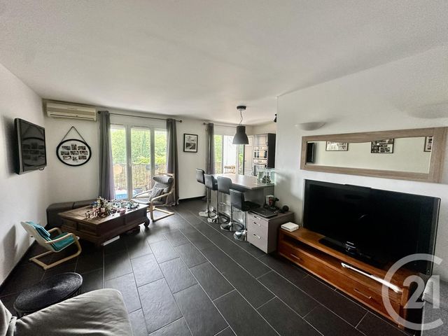 Afficher la photo en grand Appartement F5 à vendre - 5 pièces - 101.84 m2 - ST ANDRE DE LA ROCHE - 06 - PROVENCE-ALPES-COTE-D-AZUR - Century 21 Optimmo