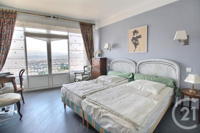 Appartement F2 à vendre - 2 pièces - 60.76 m2 - NICE - 06 - PROVENCE-ALPES-COTE-D-AZUR - Century 21 Optimmo