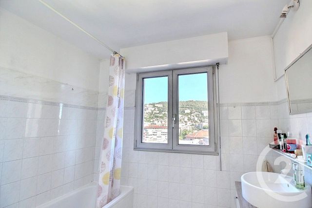 Appartement F4 à vendre - 4 pièces - 78.66 m2 - NICE - 06 - PROVENCE-ALPES-COTE-D-AZUR - Century 21 Optimmo