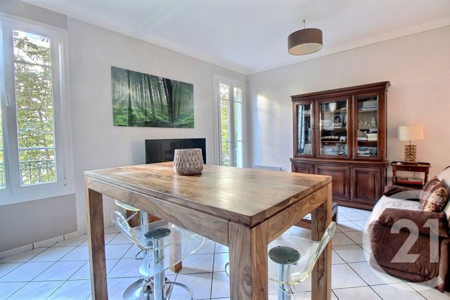 Afficher la photo en grand Appartement F3 à vendre - 3 pièces - 62.0 m2 - NICE - 06 - PROVENCE-ALPES-COTE-D-AZUR - Century 21 Optimmo