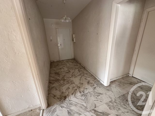 Afficher la photo en grand Appartement F2 à vendre - 2 pièces - 58.05 m2 - NICE - 06 - PROVENCE-ALPES-COTE-D-AZUR - Century 21 Optimmo