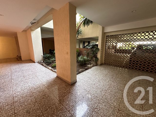 Afficher la photo en grand Appartement F2 à vendre - 2 pièces - 58.05 m2 - NICE - 06 - PROVENCE-ALPES-COTE-D-AZUR - Century 21 Optimmo