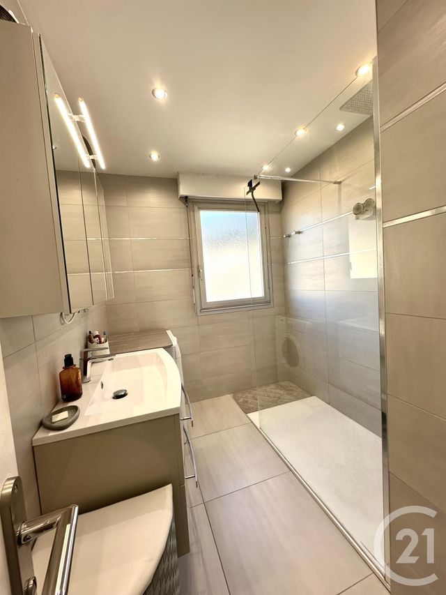 Appartement F3 à vendre - 3 pièces - 68.17 m2 - NICE - 06 - PROVENCE-ALPES-COTE-D-AZUR - Century 21 Optimmo