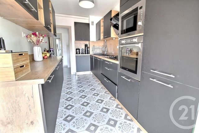 Appartement F3 à vendre - 3 pièces - 69.42 m2 - NICE - 06 - PROVENCE-ALPES-COTE-D-AZUR - Century 21 Optimmo