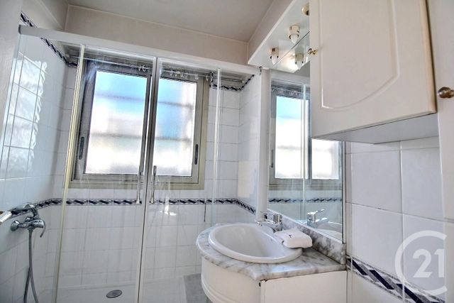 Appartement F3 à vendre - 3 pièces - 69.24 m2 - NICE - 06 - PROVENCE-ALPES-COTE-D-AZUR - Century 21 Optimmo