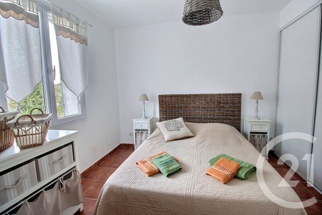 maison à vendre - 7 pièces - 142.0 m2 - ROQUEBRUNE SUR ARGENS - 83 - PROVENCE-ALPES-COTE-D-AZUR - Century 21 Optimmo