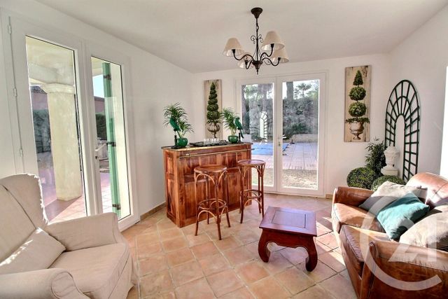 maison à vendre - 7 pièces - 142.0 m2 - ROQUEBRUNE SUR ARGENS - 83 - PROVENCE-ALPES-COTE-D-AZUR - Century 21 Optimmo