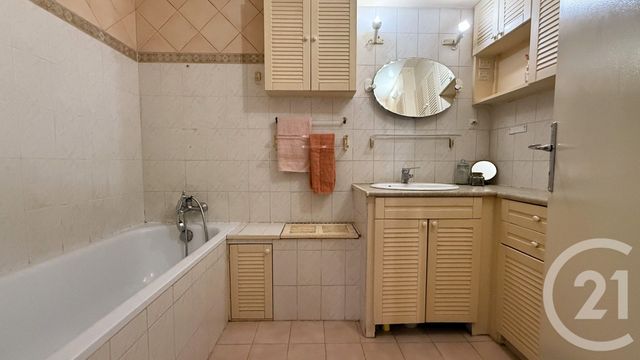 Appartement F5 à vendre - 5 pièces - 99.72 m2 - NICE - 06 - PROVENCE-ALPES-COTE-D-AZUR - Century 21 Optimmo