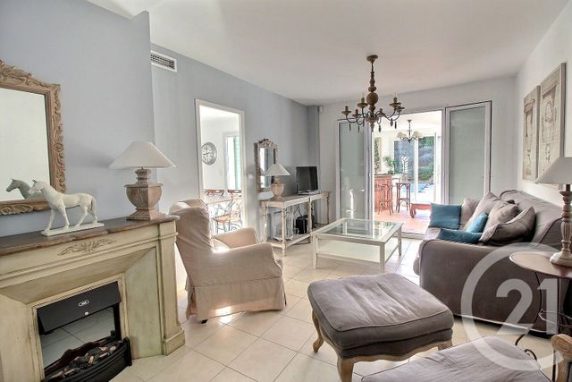 maison à vendre - 7 pièces - 142.0 m2 - ROQUEBRUNE SUR ARGENS - 83 - PROVENCE-ALPES-COTE-D-AZUR - Century 21 Optimmo