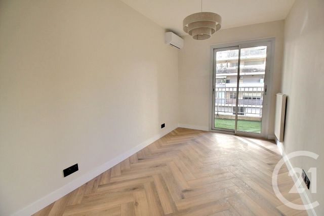 Appartement F4 à vendre - 4 pièces - 66.81 m2 - NICE - 06 - PROVENCE-ALPES-COTE-D-AZUR - Century 21 Optimmo